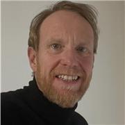 Persona con amplia experiencia profesional con ganas de compartirla